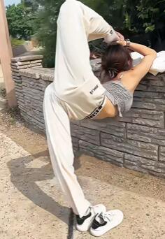 大家说说这姿势怎么样
